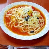 トマト鍋のスープでスープスパ